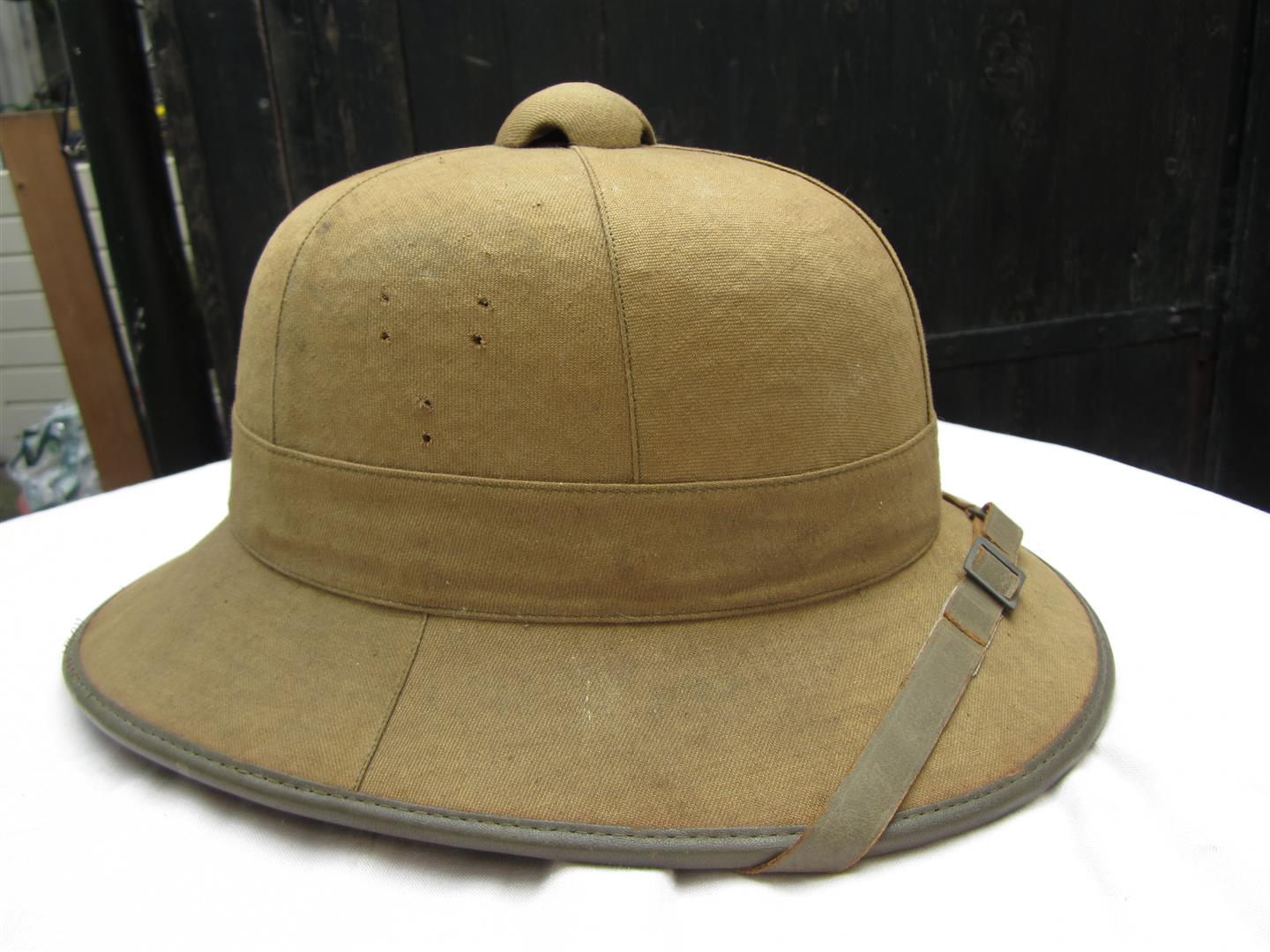Captain Jacks Militaria - WW2 German DAK Tropical Helmet